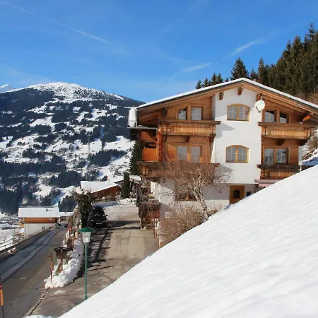 Apartmán Alpin By Interhome Hainzenberg
